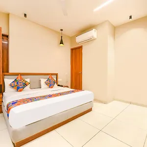 Fabhotel Dc Premium Otel